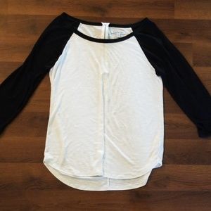 American Eagle shirt